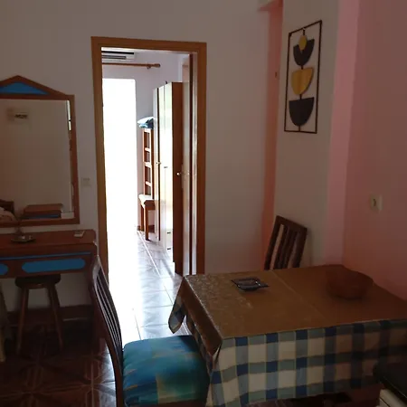 Denise Aparthotel 2*