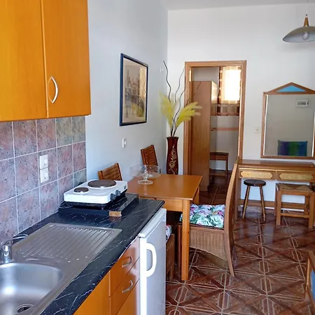 Denise Aparthotel 2*