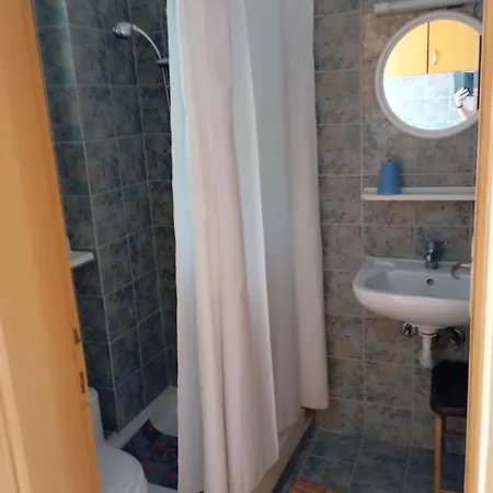 Denise Кефалос