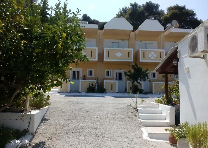 Apart Otel Denise 3*