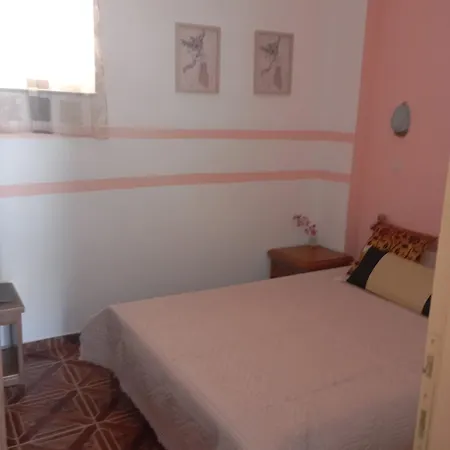 Denise Aparthotel