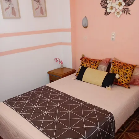 Denise Aparthotel
