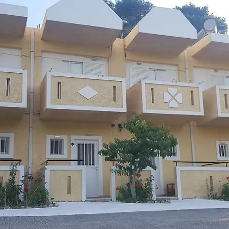 Denise Aparthotel