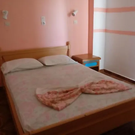 Denise Aparthotel