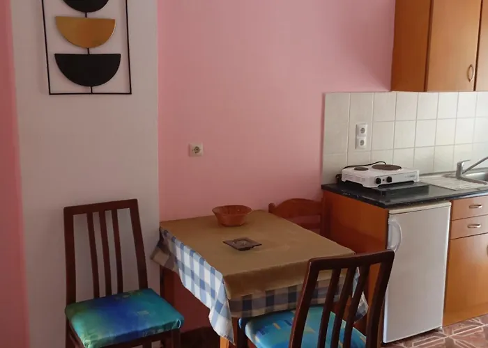 Denise Aparthotel