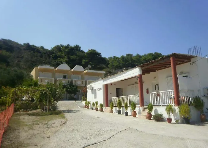 Denise Aparthotel 3*