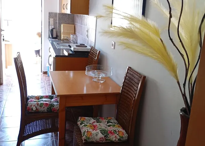 Aparthotel Denise Kéfalos